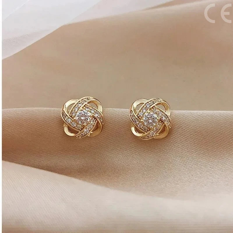 ✨ Bijora Crystal Stud Earrings – Timeless Sparkle, Modern Grace