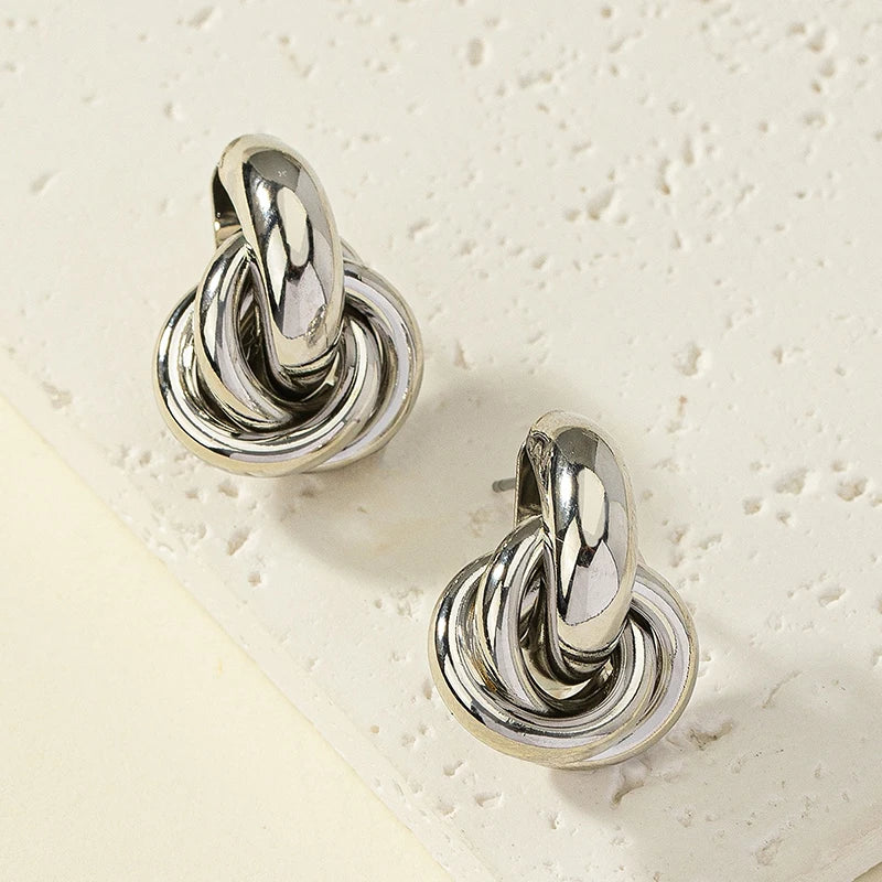 💫 Twiselle Knot Hoop Earrings – Strength in Style