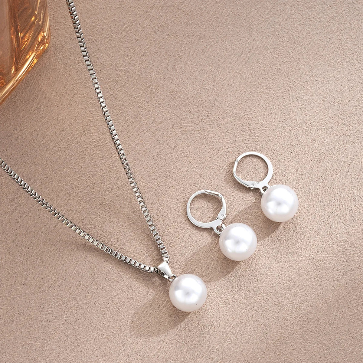 🌸 Fashion Pearl Jewelry Set – Grace in Every Detail